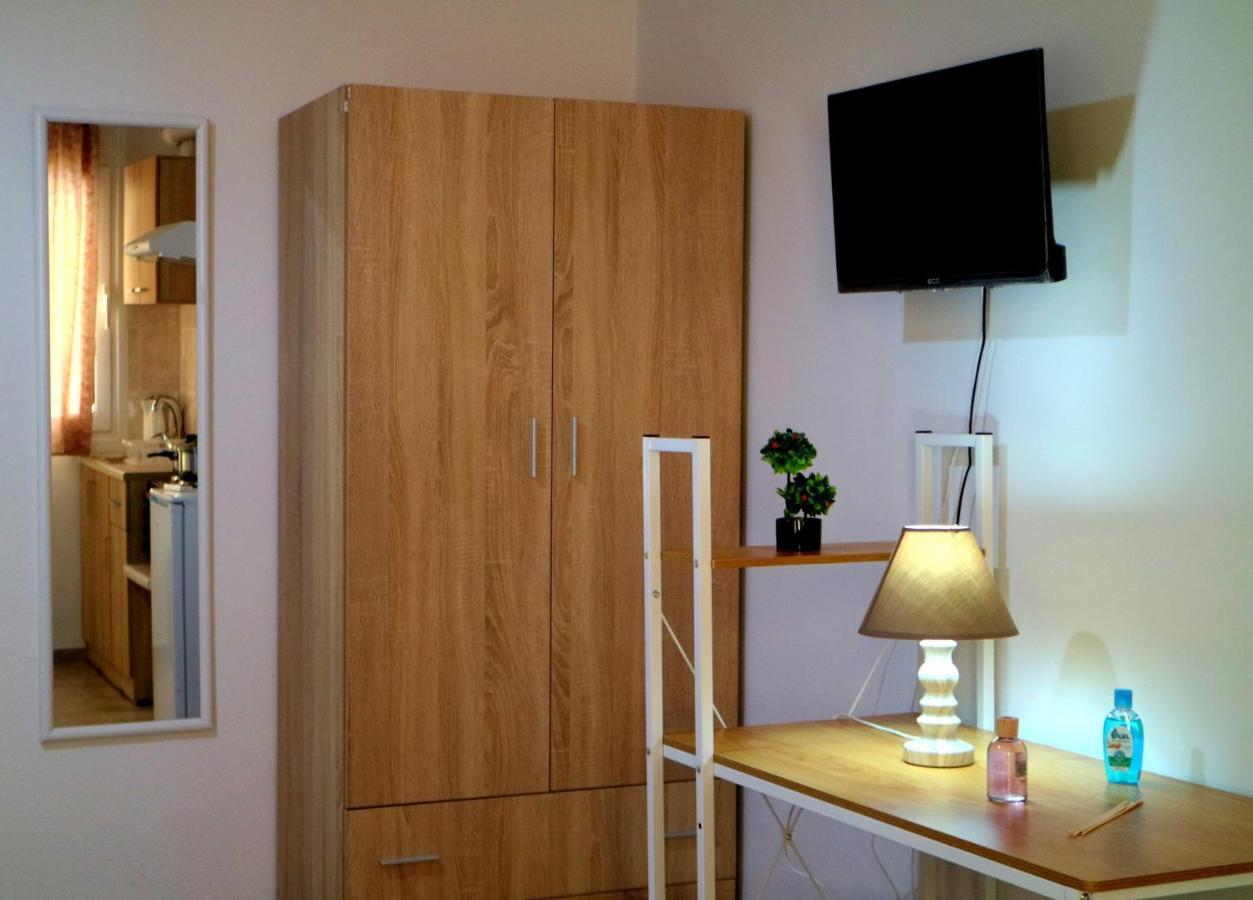 Christos Family Apartments Α Corfu  Экстерьер фото
